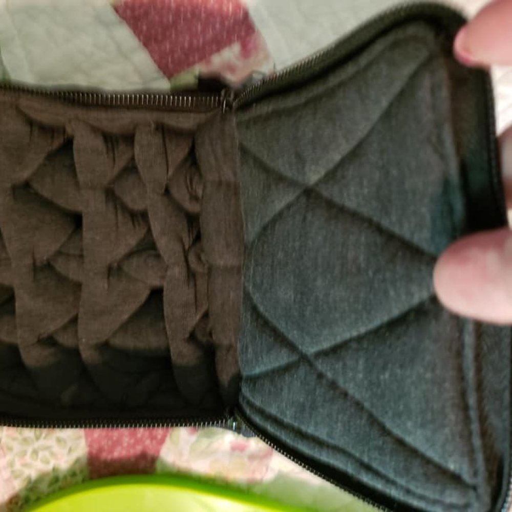 Essential Oil case - Picture 2 of 2